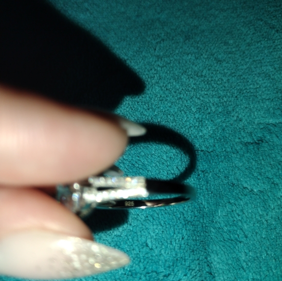 Sterling silver CZ ring size 10 - Picture 3 of 3